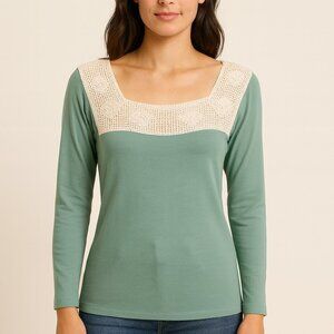 Anthropologie Tiny Green and Cream Crotchet Long-Sleeve Top - Size Extra Small